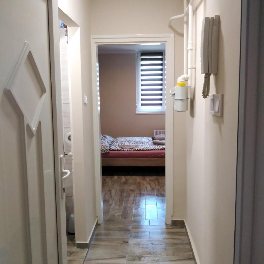 Desi Apartman Kaposvár エクステリア 写真