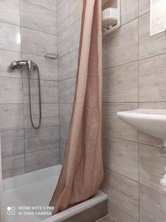 Desi Apartman Kaposvár エクステリア 写真